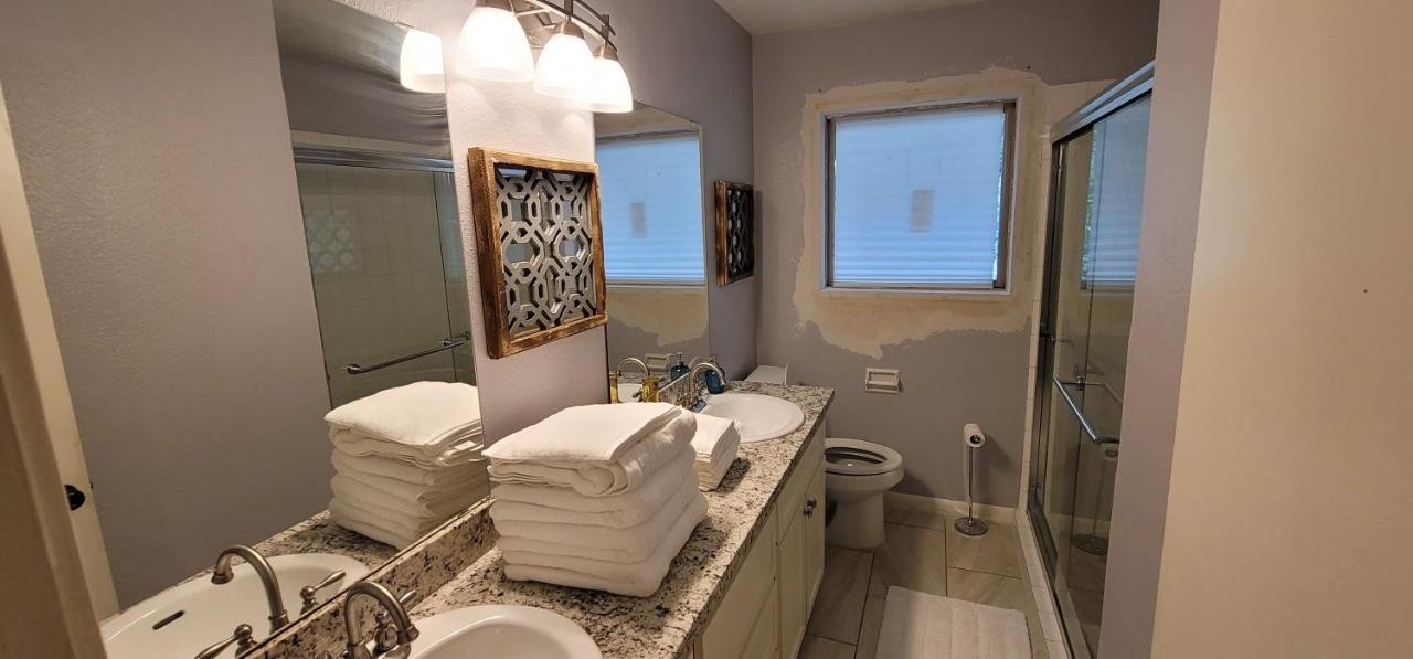 The Harby Street House - Close To U Of H, Stadiums, Downtown, Med Center Хьюстон Экстерьер фото